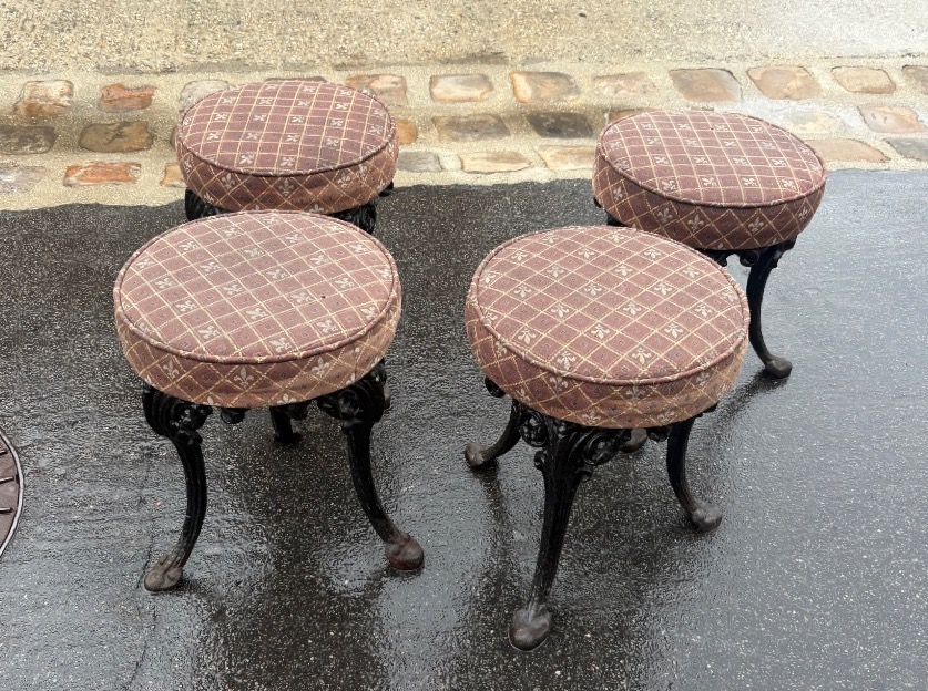 Série de 4 tabourets assise ronde tapissée piétement en fer noir XIX. EME -photo-2