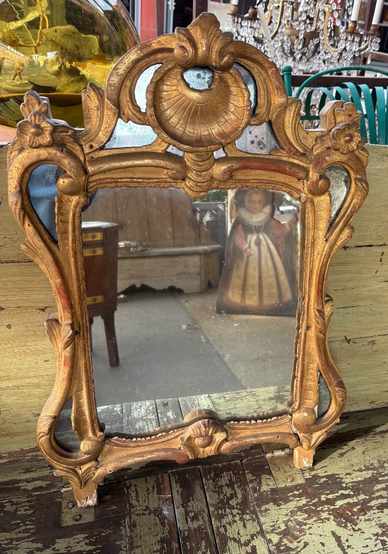 Miroir bois doré à pareclose  XVIII EME modèle provençal 