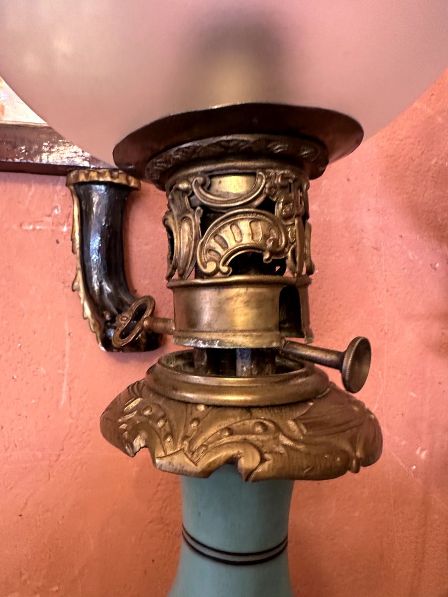 Ancienne paire de lampes à pétrole du XIXe siècle -photo-1