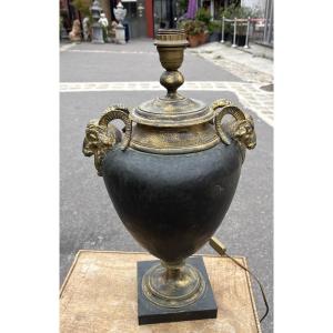 Neoclassical Vase-shaped Lamp In Hammered Iron And Rams' Heads 