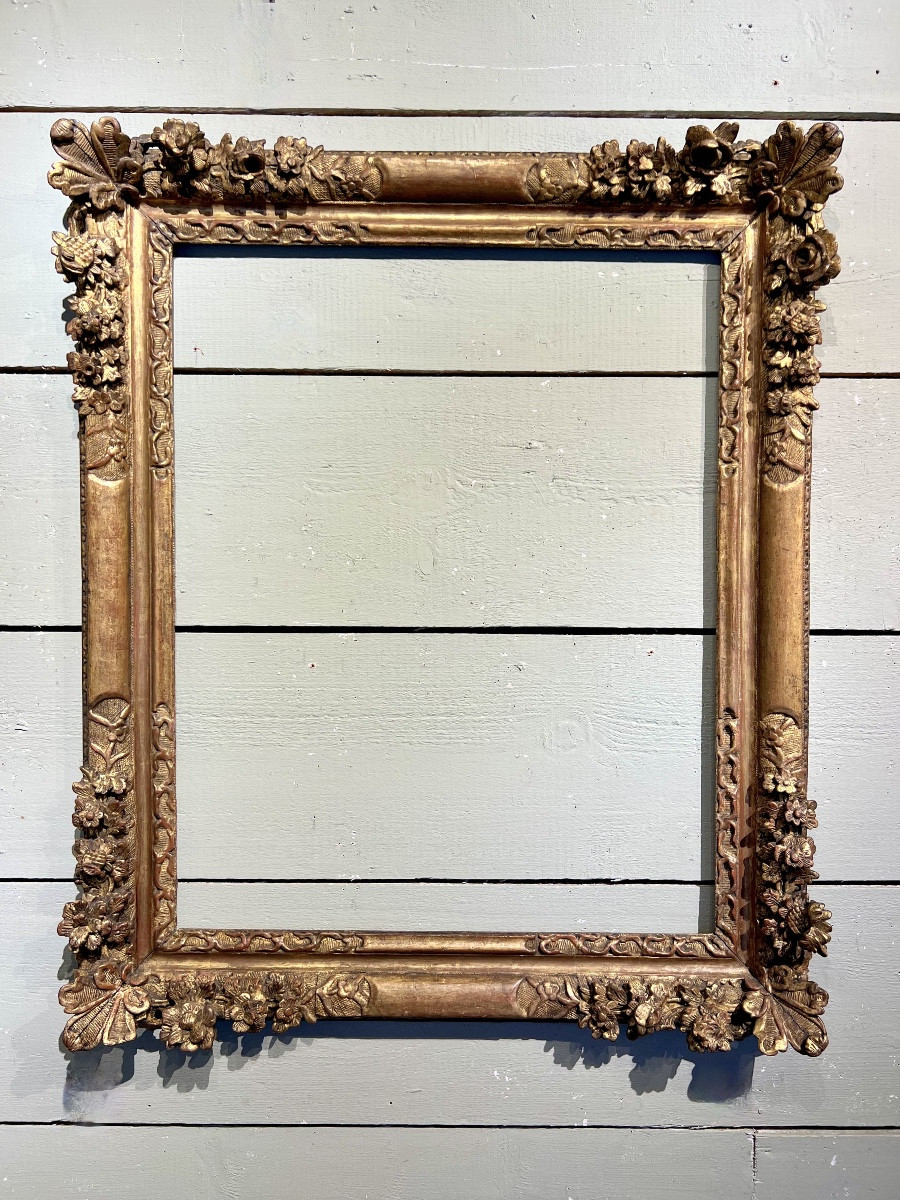 Cadre en bois doré Louis XIV 17ème siècle