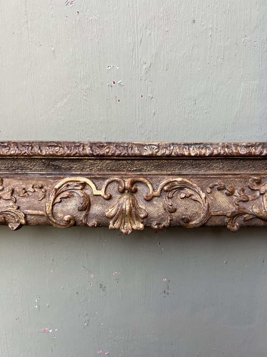 Cadre en bois sculpté et doré époque Louis XIV 18ème siècle-photo-1