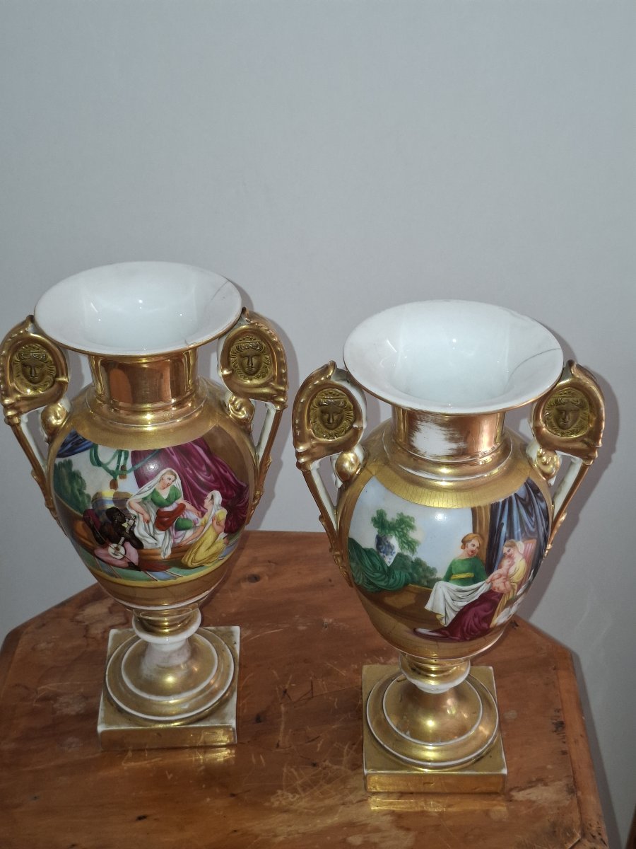 Paire de Vases Medicis en Porcelaine de Paris d"époque Restauration circa 1820-photo-3