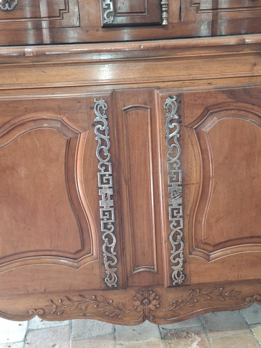 Provençal Sideboard With Sliding Doors, Made Of Walnut Wood; Traditional Craft -photo-8
