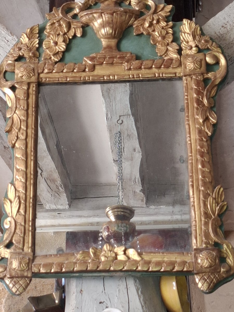 Miroir   d'époque Louis XV en bois doré  circa 1750-photo-1