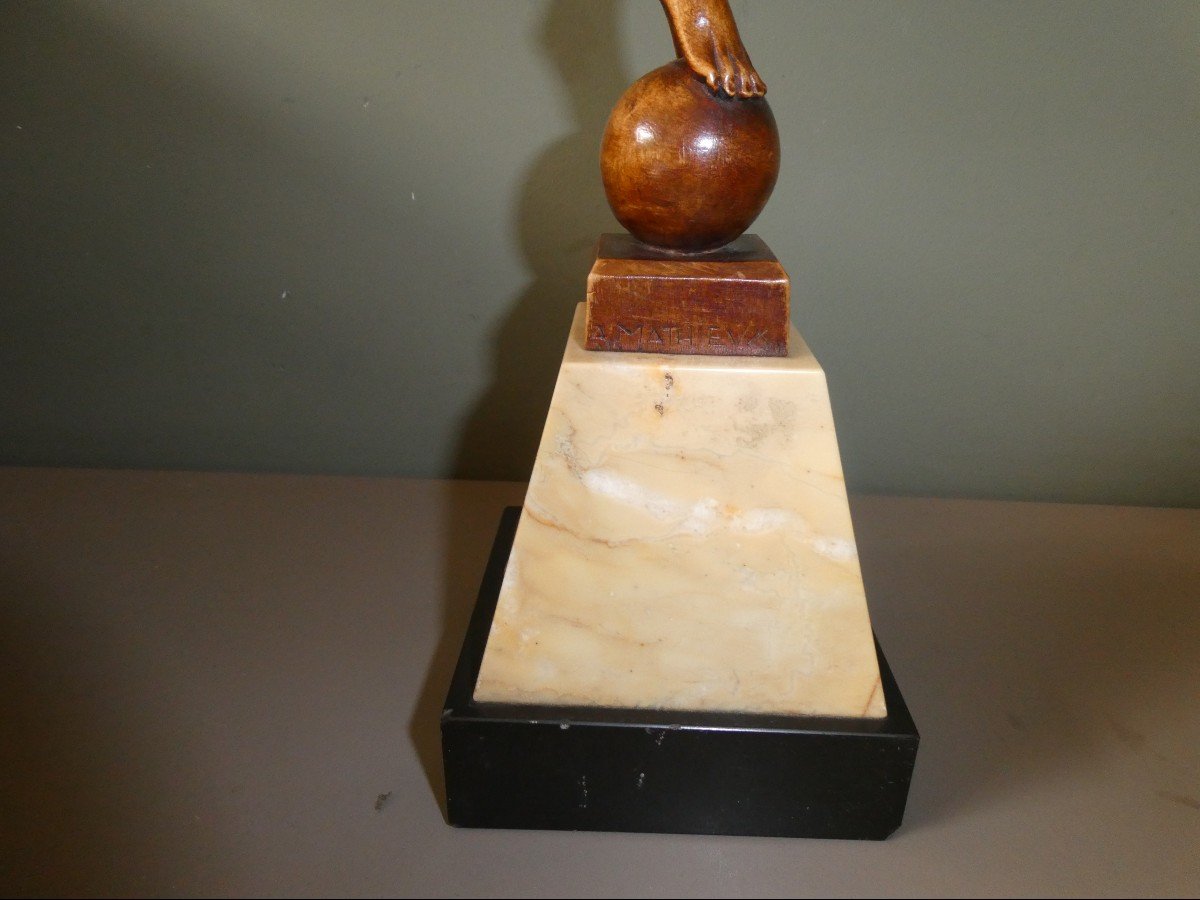 Alcide Mathieux (1906-1992), Sculpture En Bois  d'Une Dame Sur Socle En Marbre-photo-2