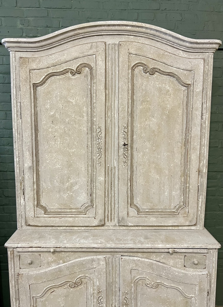 18th Century Two-part Sideboard. -photo-1