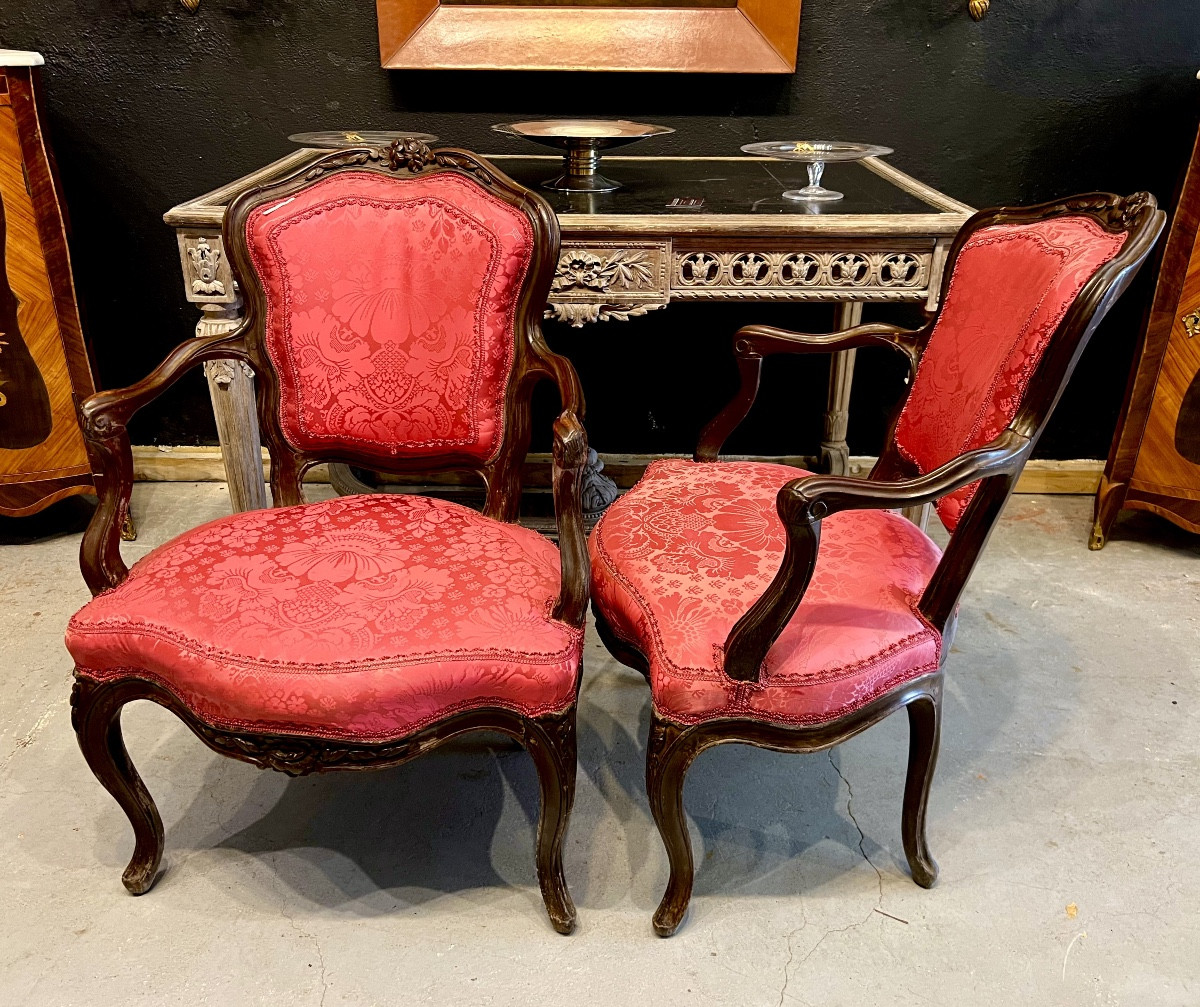 Pair Of Louis XV Period Cabriolets. -photo-2