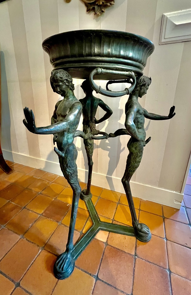 Antique Bronze Brazier. -photo-2