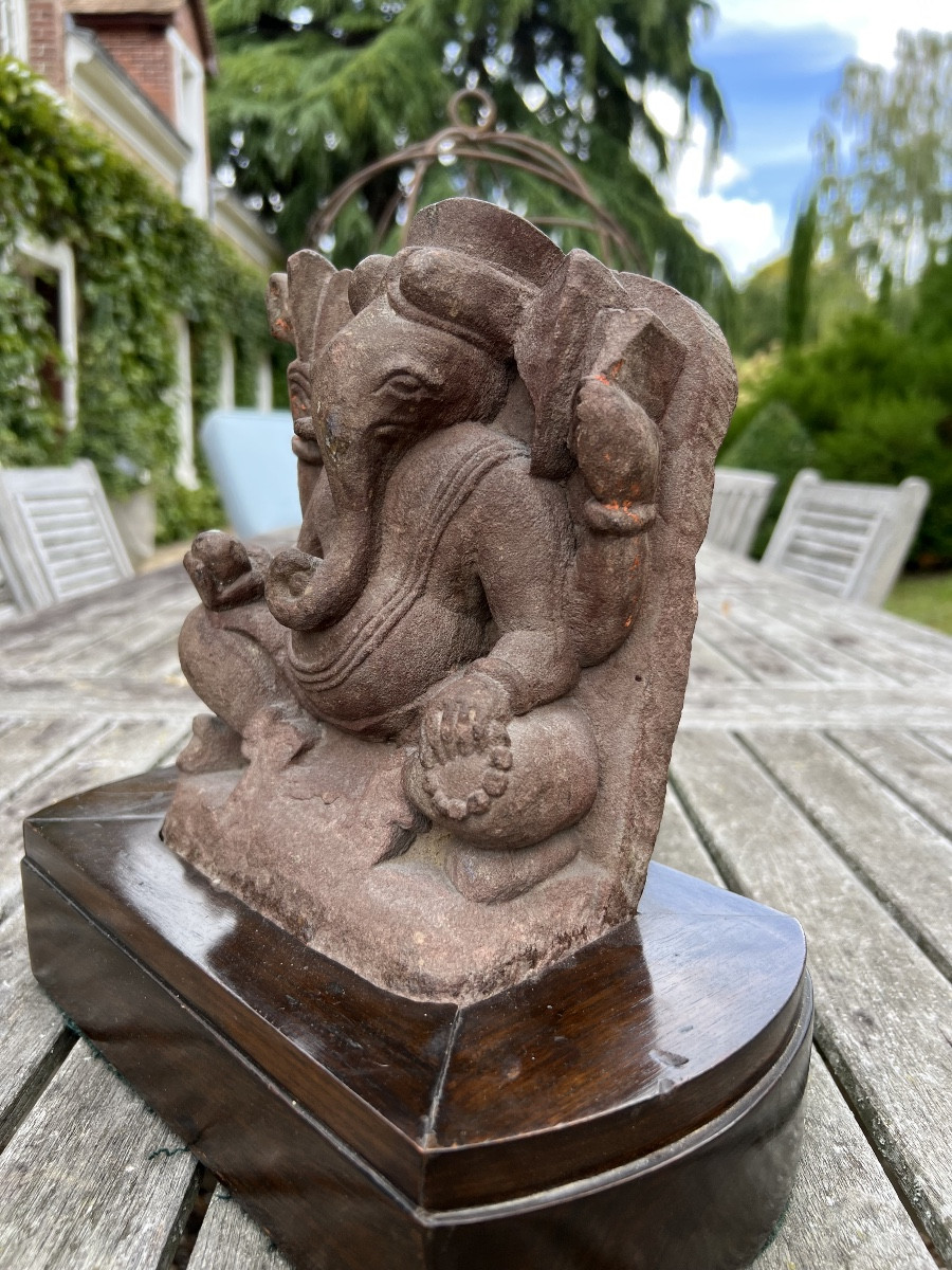 Ganesh granit rouge XVI ème. -photo-2