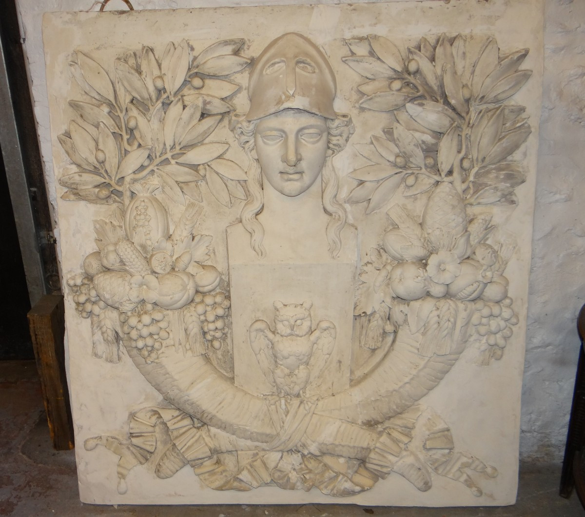 Grande sculpture de Minerve