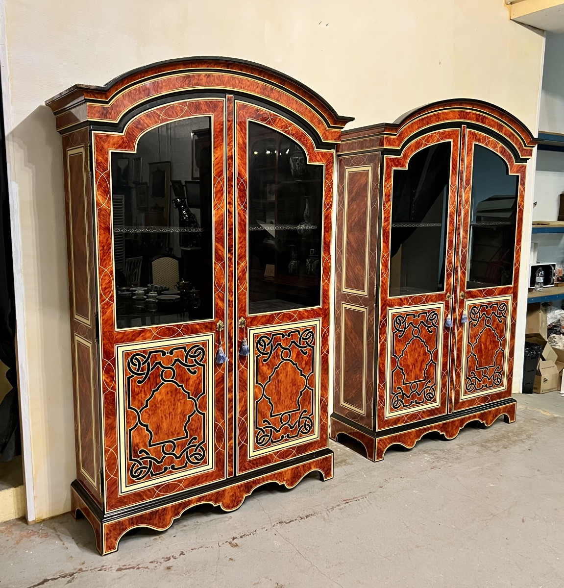 Maison JANSEN. Paire de bibliothèques  -photo-4