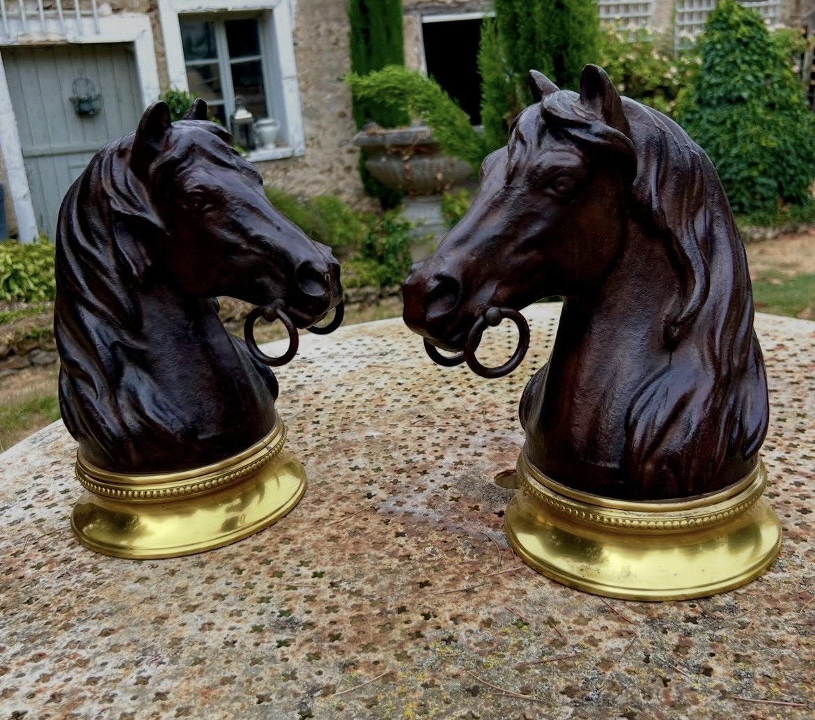 Paire de têtes de chevaux en fonte XIXeme. -photo-3
