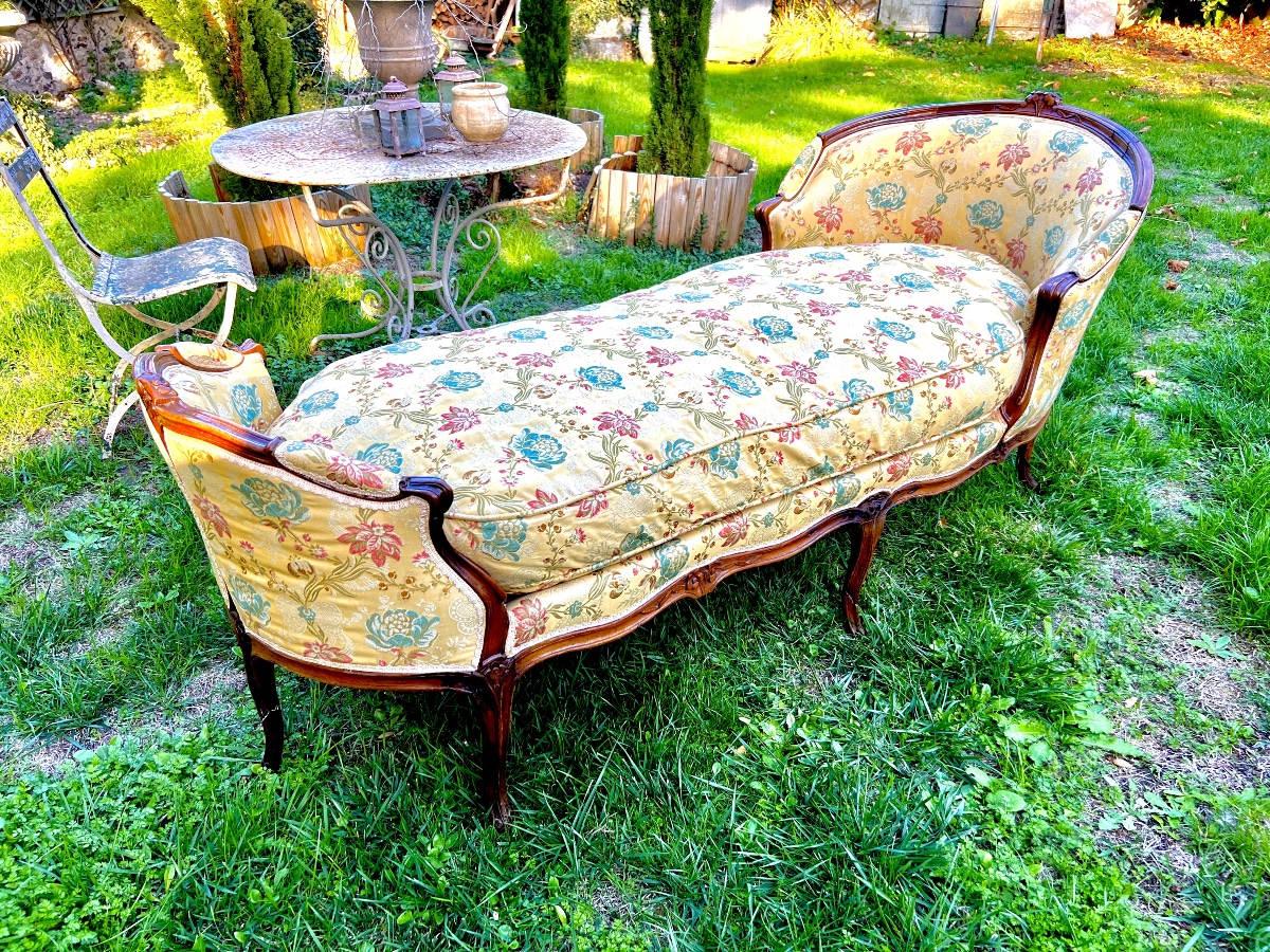 Louis XV-style Chaise Longue, 18th Century.