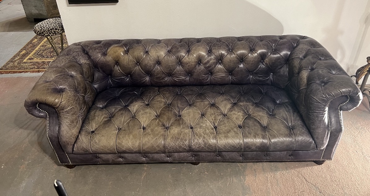 Large Chesterfield Sofa-photo-2