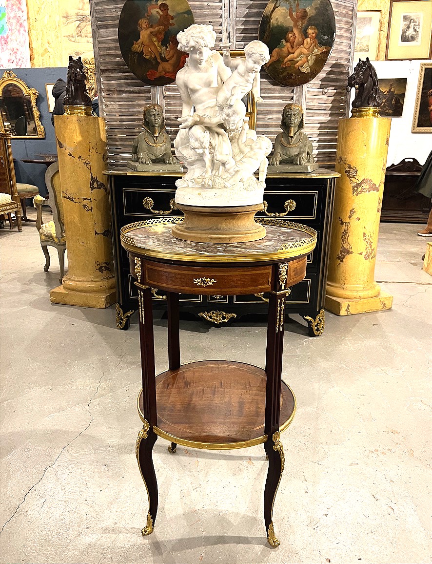 Table volante de salon style transition XIX ème 