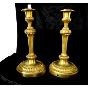 Paire de bougeoirs Louis XVI