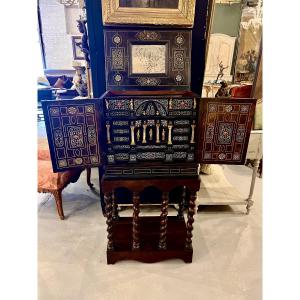 Baroque-style Cabinet. Venice, 17th Century.