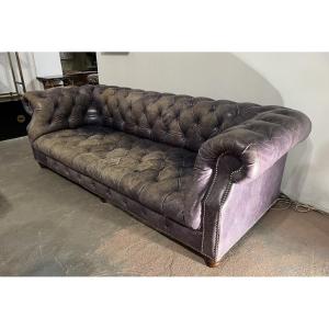 Grand canapé Chesterfield