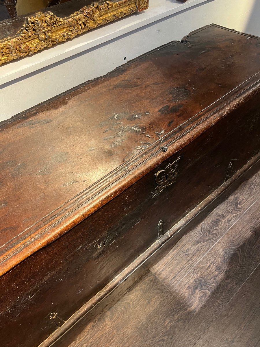 17th Century Italian Chest-photo-2