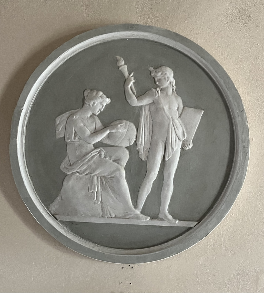 Médaillons en plâtre à l’antique -photo-1