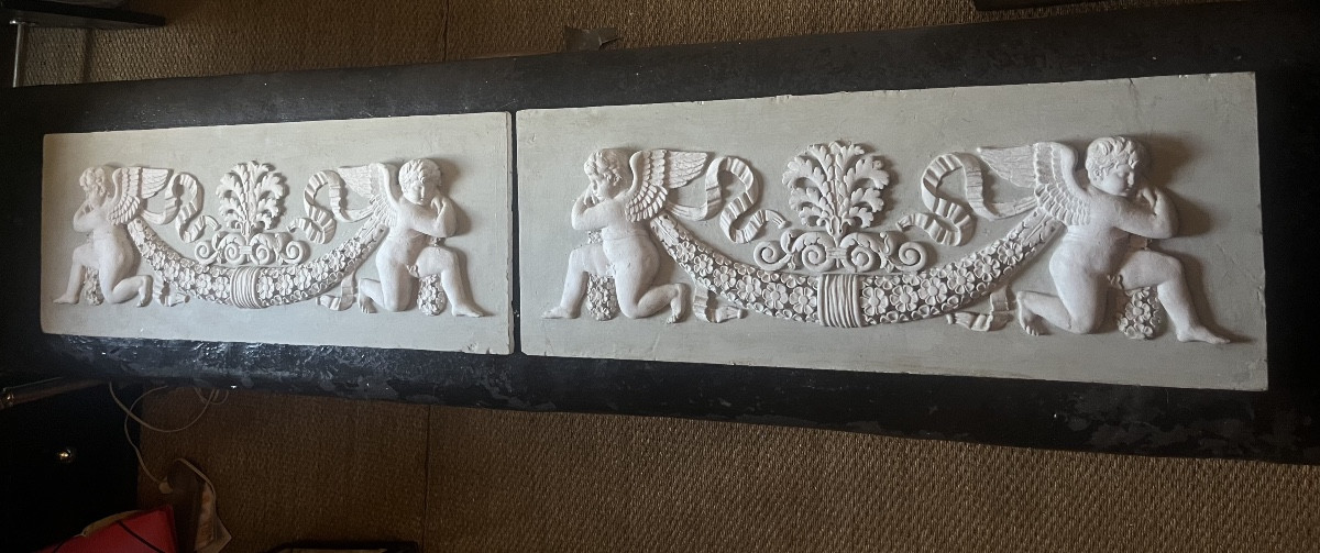 Paire de reliefs en plâtre époque Restauration -photo-3