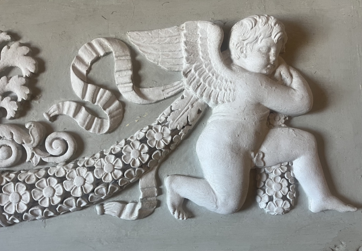 Paire de reliefs en plâtre époque Restauration -photo-1
