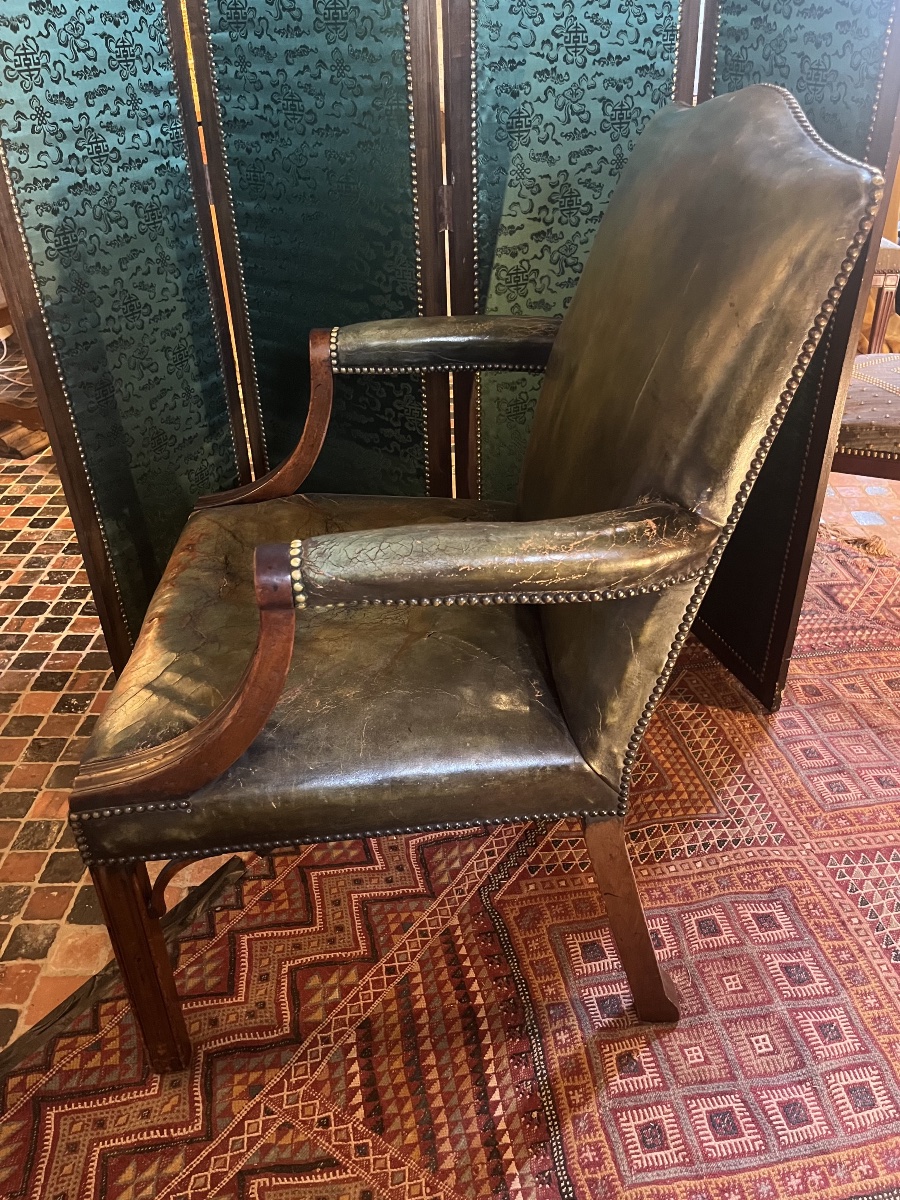 Library Armchair -photo-2