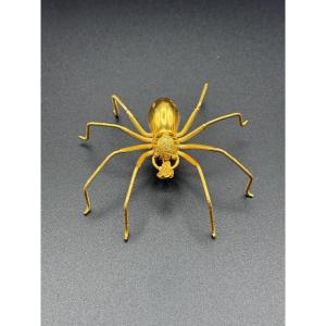 18k Yellow Gold Spider Brooch – Entomological Elegance