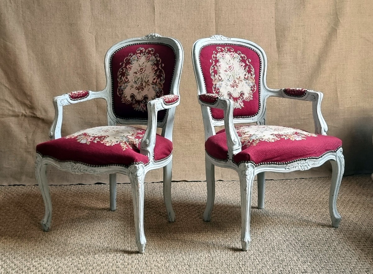 Pair Of Louis XV Style Upholstered Cabriolets-photo-2