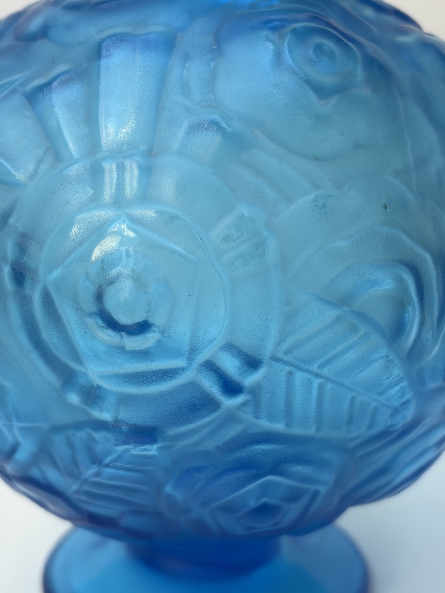 PETIT VASE BOULE SUR PIEDOUCHE EN VERRE MOULE PRESSE, SABINO-photo-1