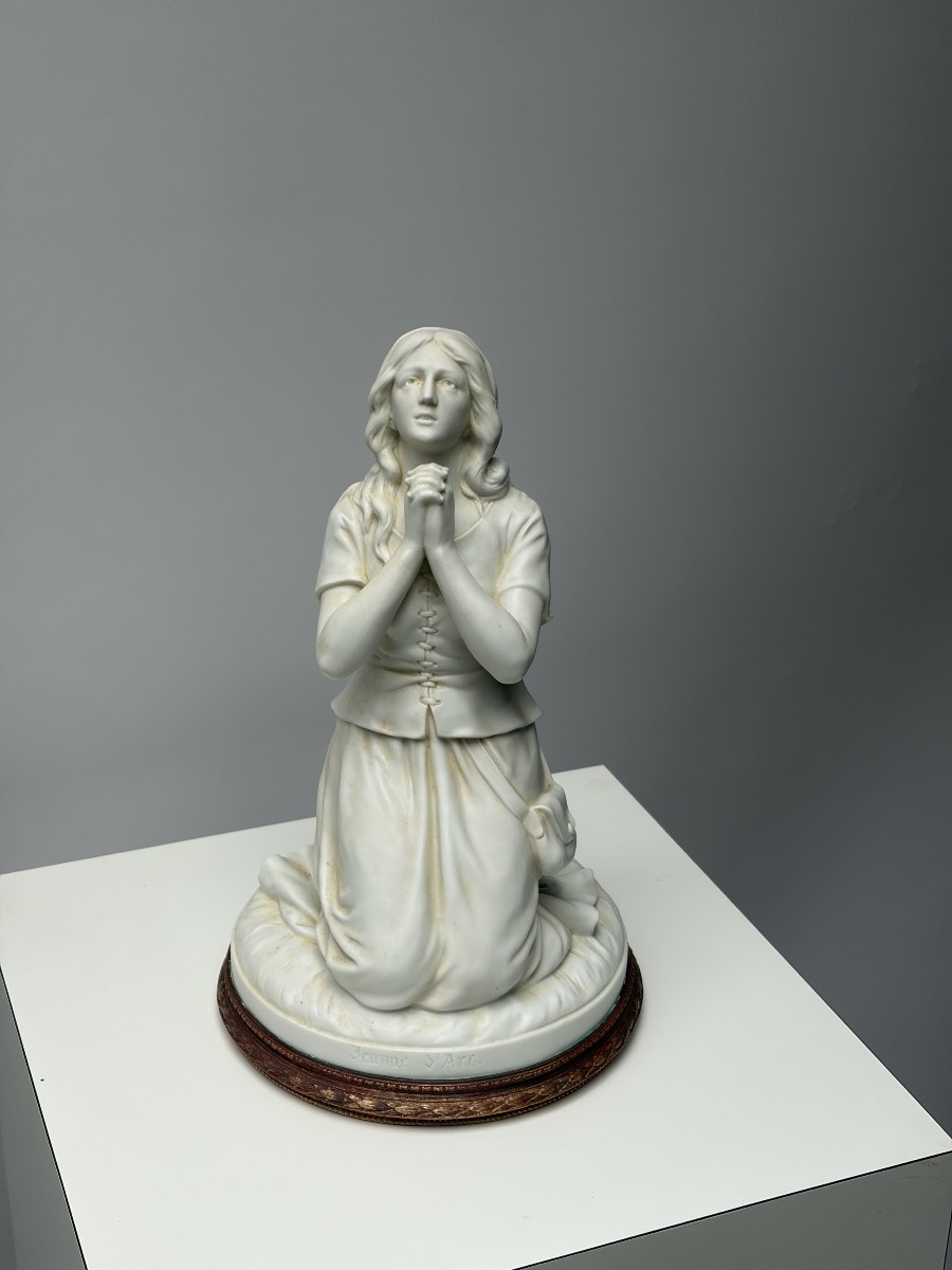 "joan Of Arc", Biscuit Figurine From The Scheibe-alsbach Porcelain Factory, Germany-photo-2
