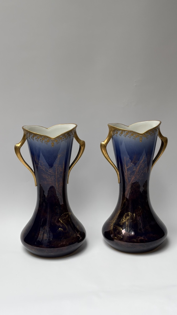 GRANDE PAIRE DE VASES ART NOUVEAU EN PROCELAINE DE LIMOGE PERIODE WILLIAM GUERIN