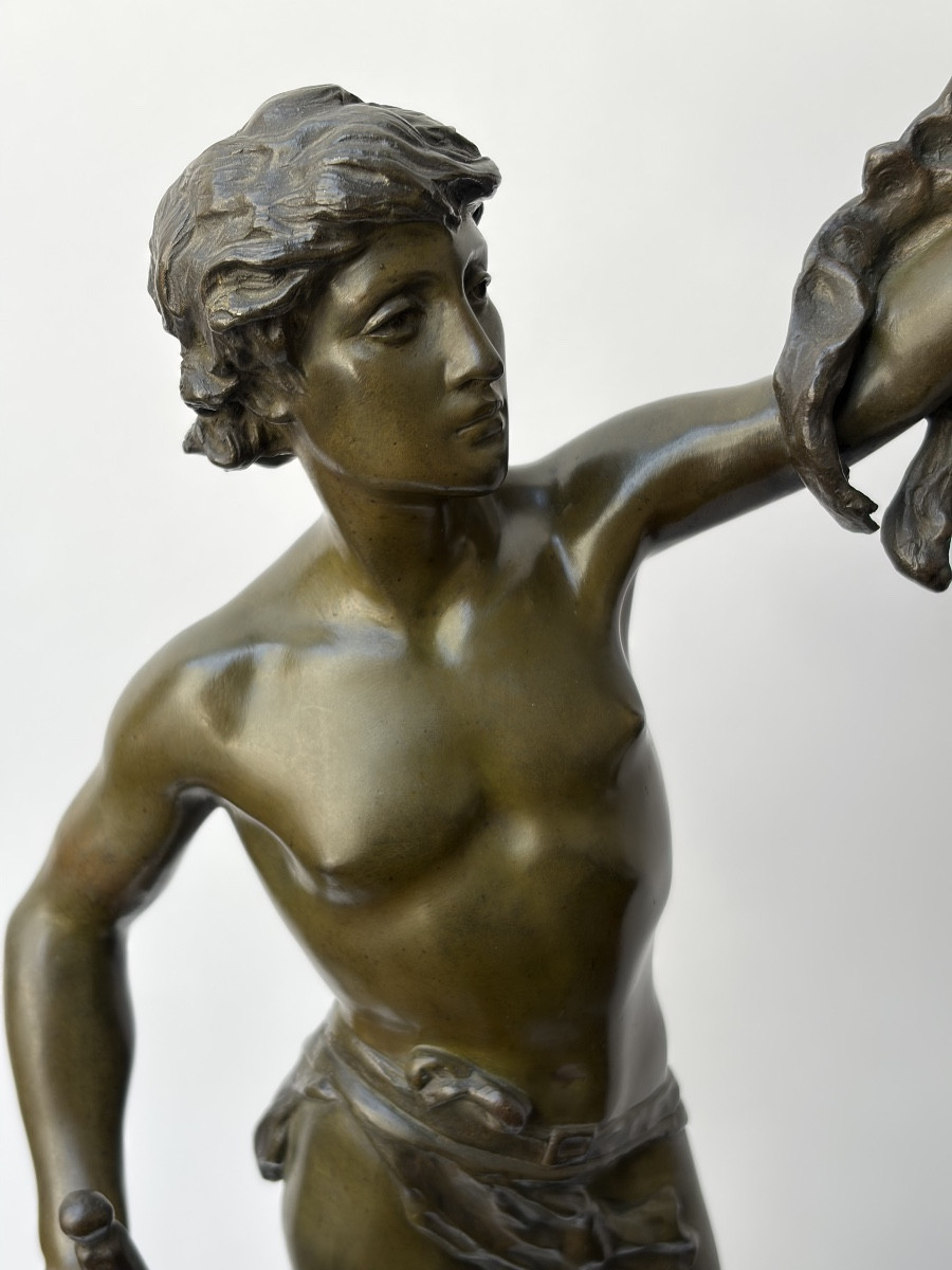 Bronze Subject, -photo-2