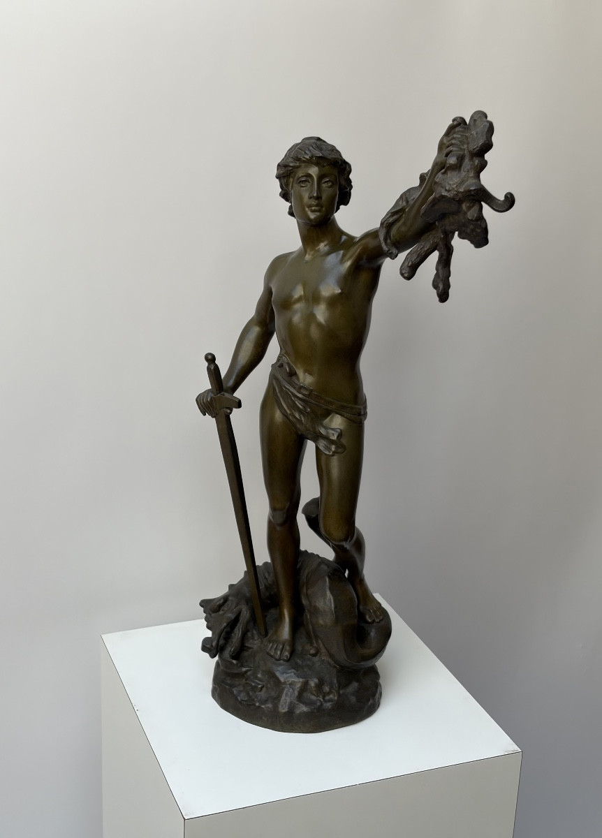 Bronze Subject, -photo-2