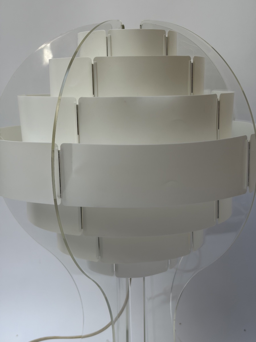Table Lamp -photo-1