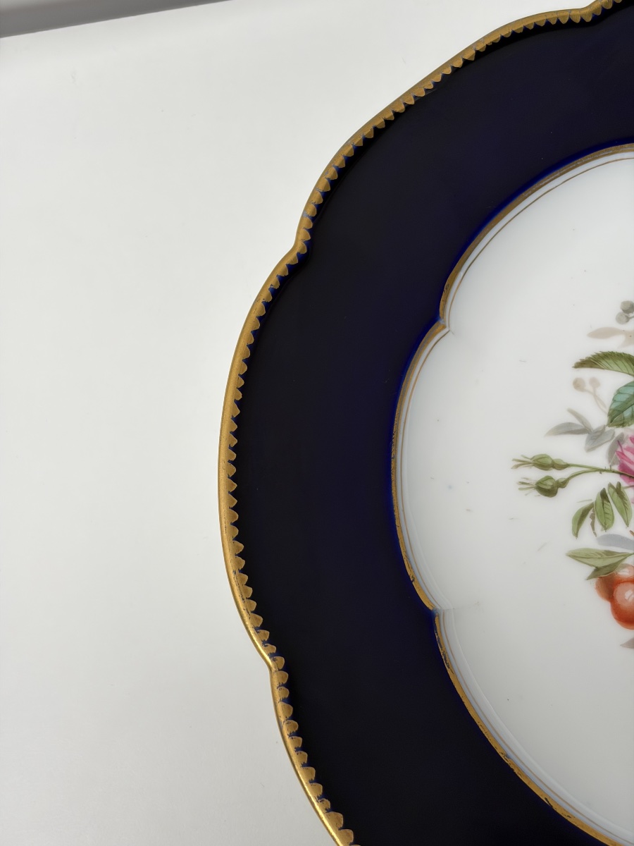 ASSIETTE EN PORCELAINE DE SEVRES, EPOQUE LOUIS-PHILIPPE-photo-3
