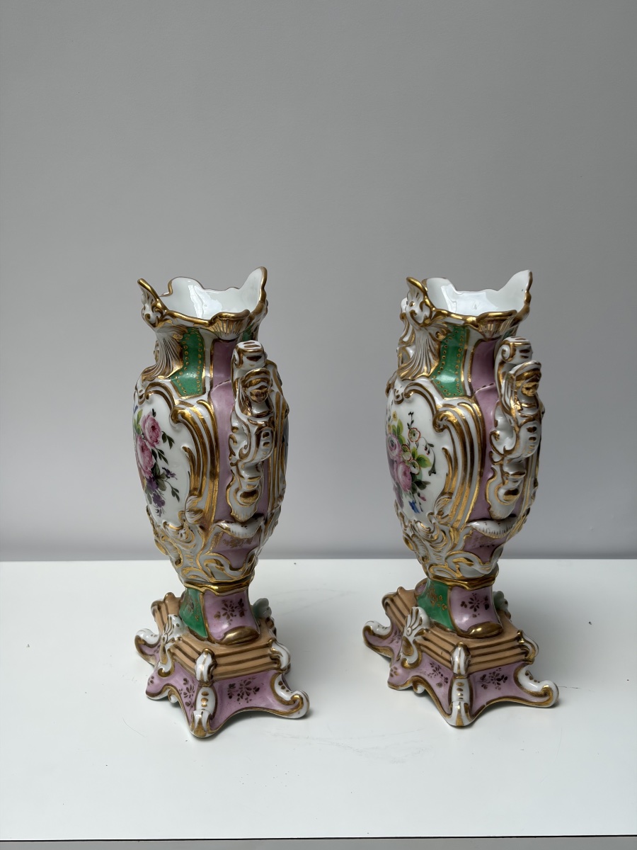PAIRE DE VASES EN PORCELAINE DE PARIS, EPOQUE NAPOLEON III-photo-4