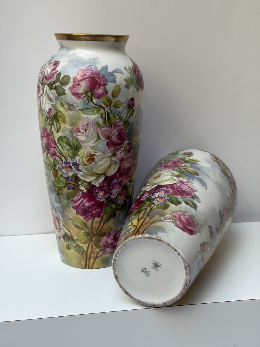 PAIRE DE VASES EN PORCELAINE DE LIMOGES – A. GOLSE-photo-1