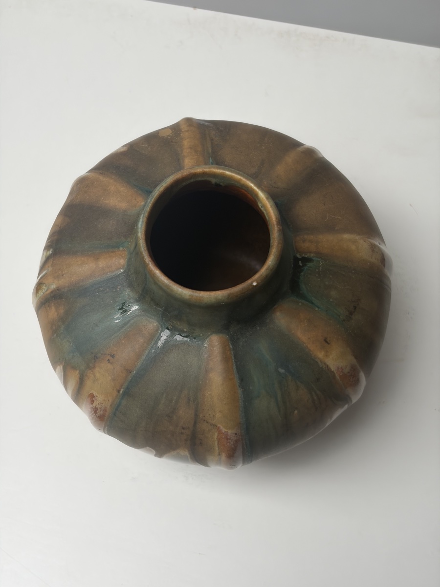 GILBERT MÉTÉNIER, VASE GODRONNÉ EN GRÈS ÉMAILLÉ-photo-4