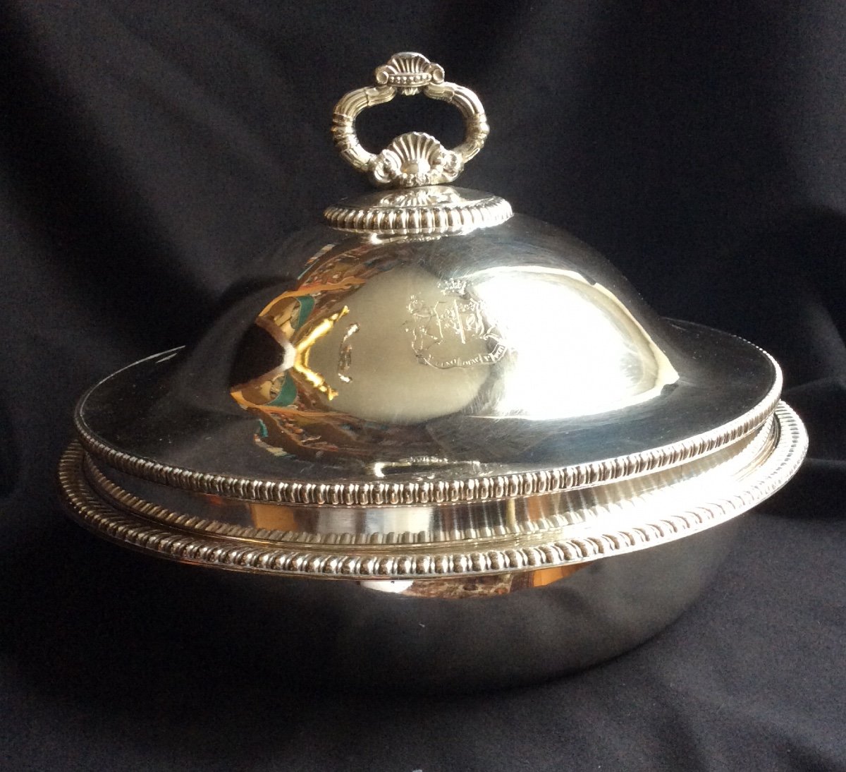 Large Double Metal Vegetable Dish With Armory-photo-5