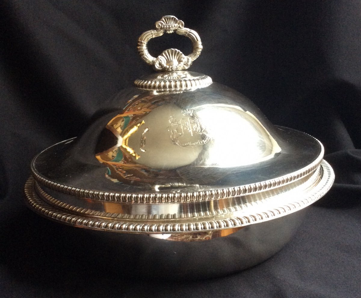 Large Double Metal Vegetable Dish With Armory