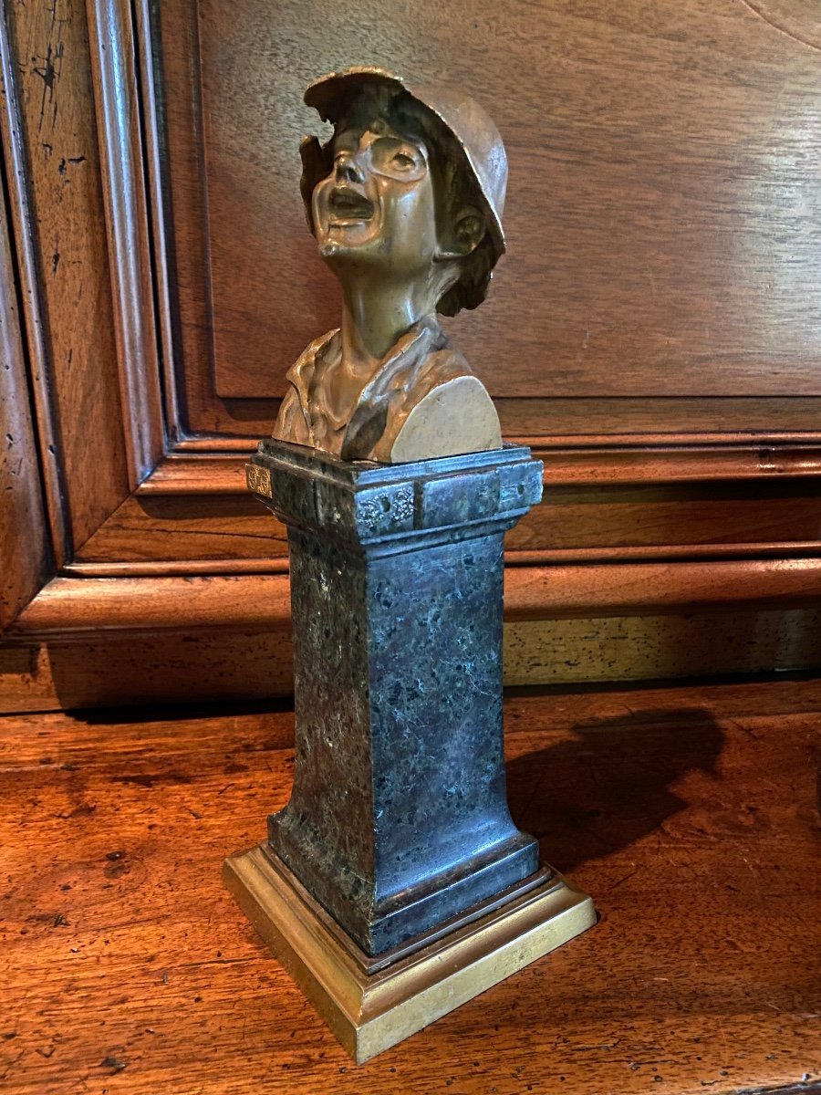 Bronze Of A Smiling Young Man Attributed To Vincenzo Gemito-photo-3