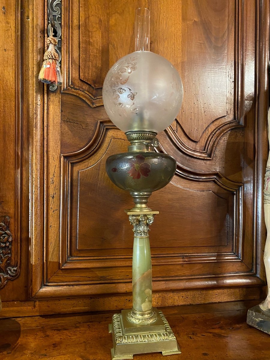 Très Grande Lampe à Pétrole, Onyx, Bronze Et Verre émaillé Fin Du XIX Eme Siècle -photo-2