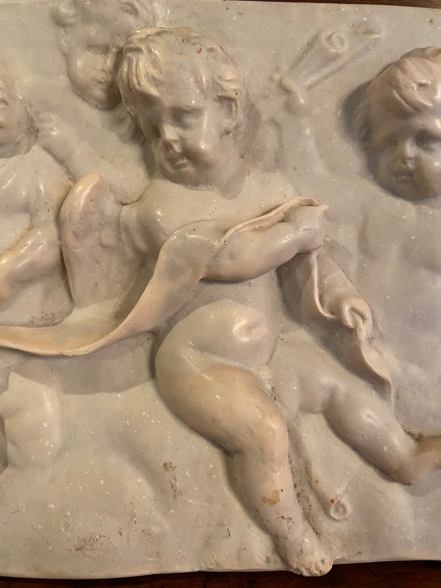 Duquesnoy, Anges Et Putti Au Phylactère, Bas Relief En Terre Cuite émaillée Fin Du XVIII Eme Si-photo-7