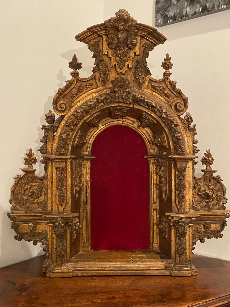 Large Baroque Style Niche In Golden Wood-photo-1