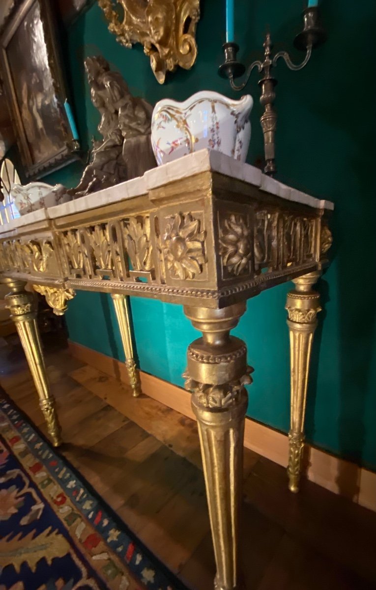 Console italienne D’époque Louis XVI à Ressaut En Bois Doré Et Plateau De Faux Marbre -photo-4