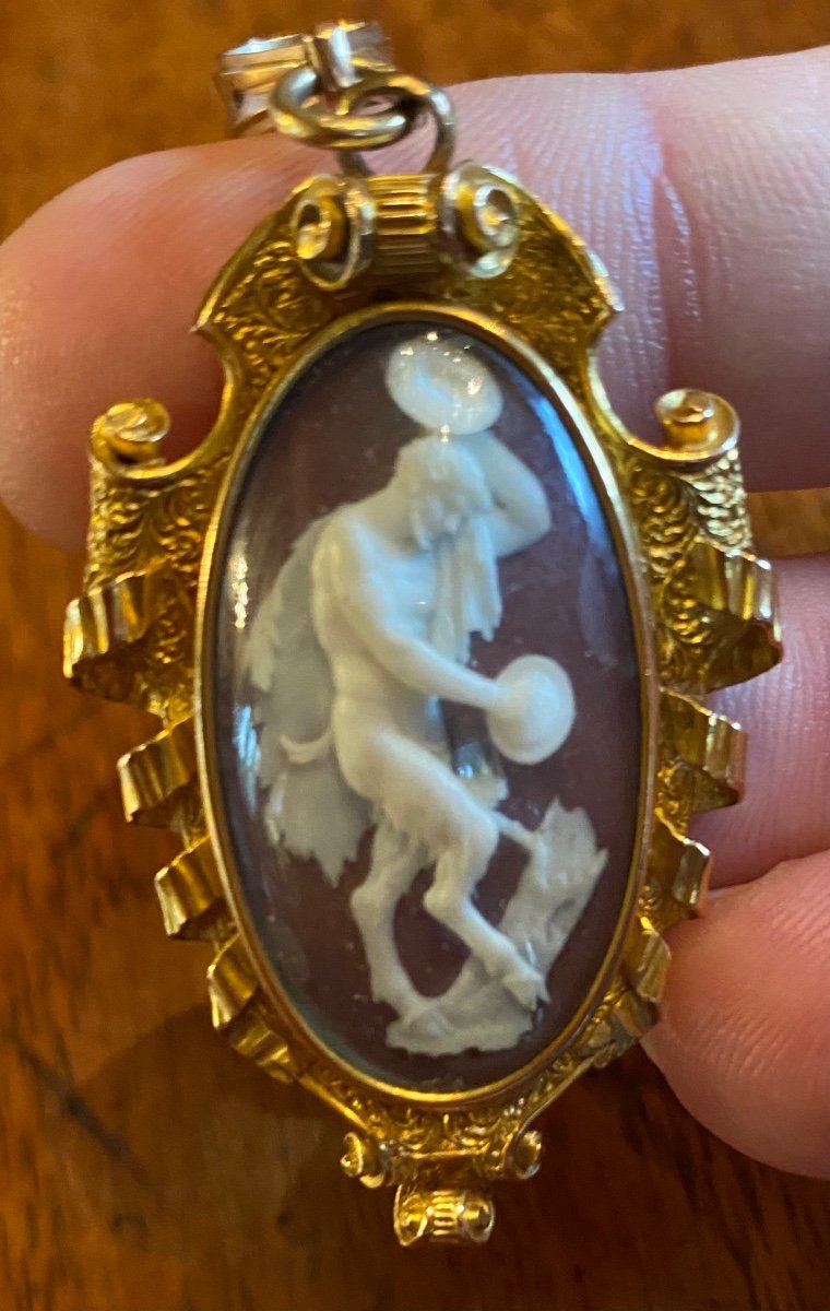 Satyr With Cymbals, Cameo On Shell In High Relief In A Gold Pendant, 19th Century-photo-3