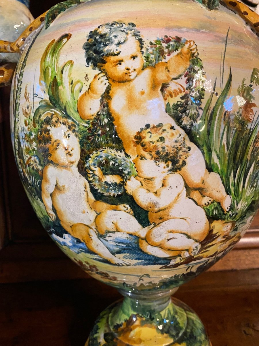 Lumineux Vase En Majolique Italienne Du XIX Eme Siècle -photo-3