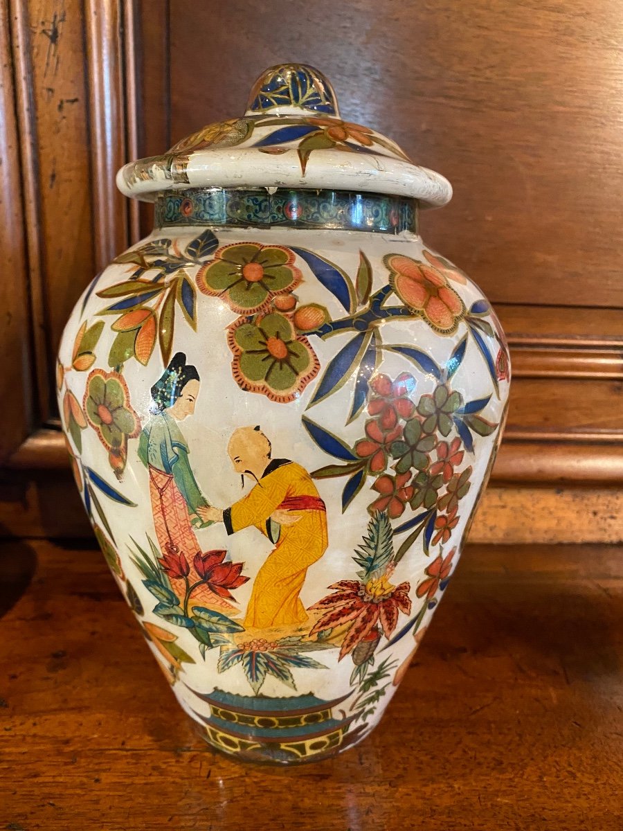 Charmant Vase Au Chinois, Potichomanie Du XIX Eme Siecle-photo-1